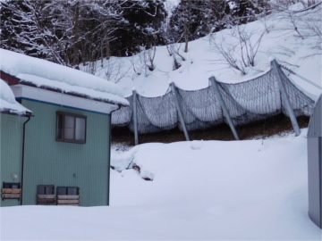平成25年度小栗山地区県単集落雪崩対策(25年2補)スノーネット設置工事