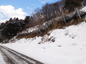 主要地方道柏崎越路線地域自主戦略(雪寒)雪崩予防柵設置(その1)工事