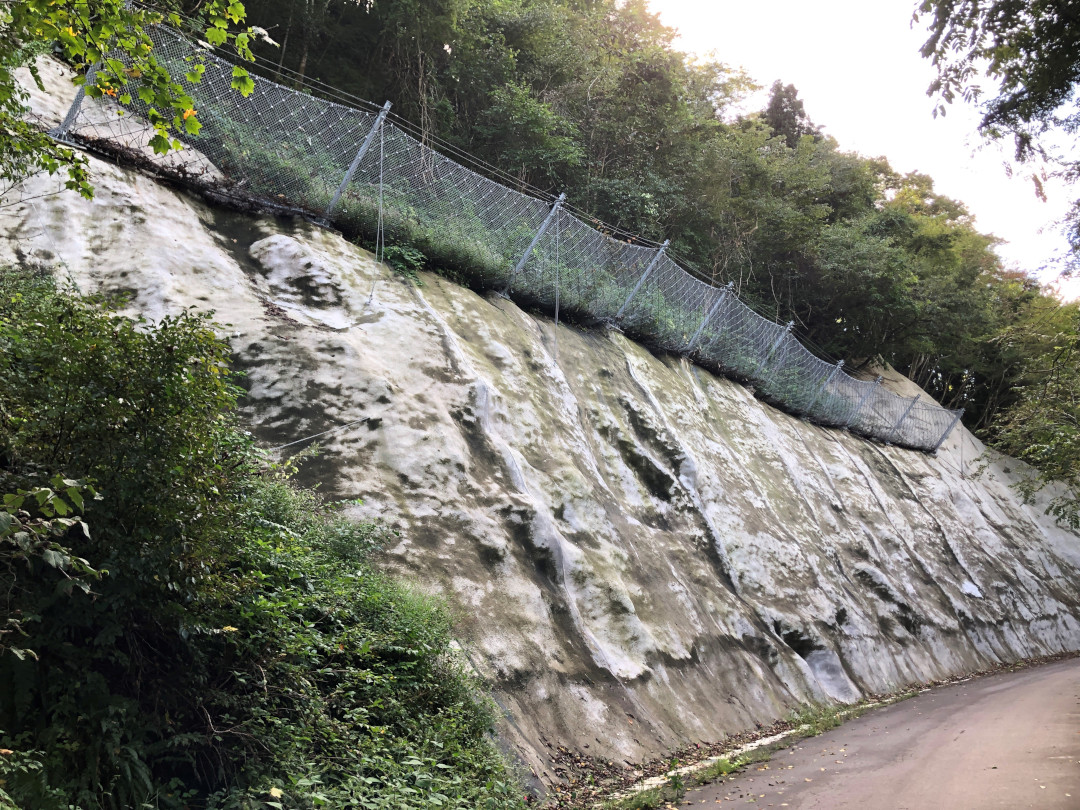 令和3年度(繰越)土砂災害対策道路補助工事(土砂災害対策)